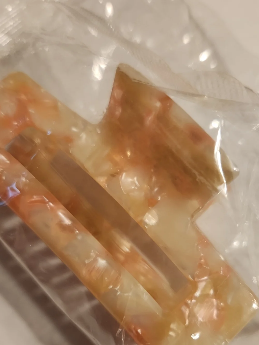 NWOT Peaches N Cream Acetate Hair Clip 3 inches